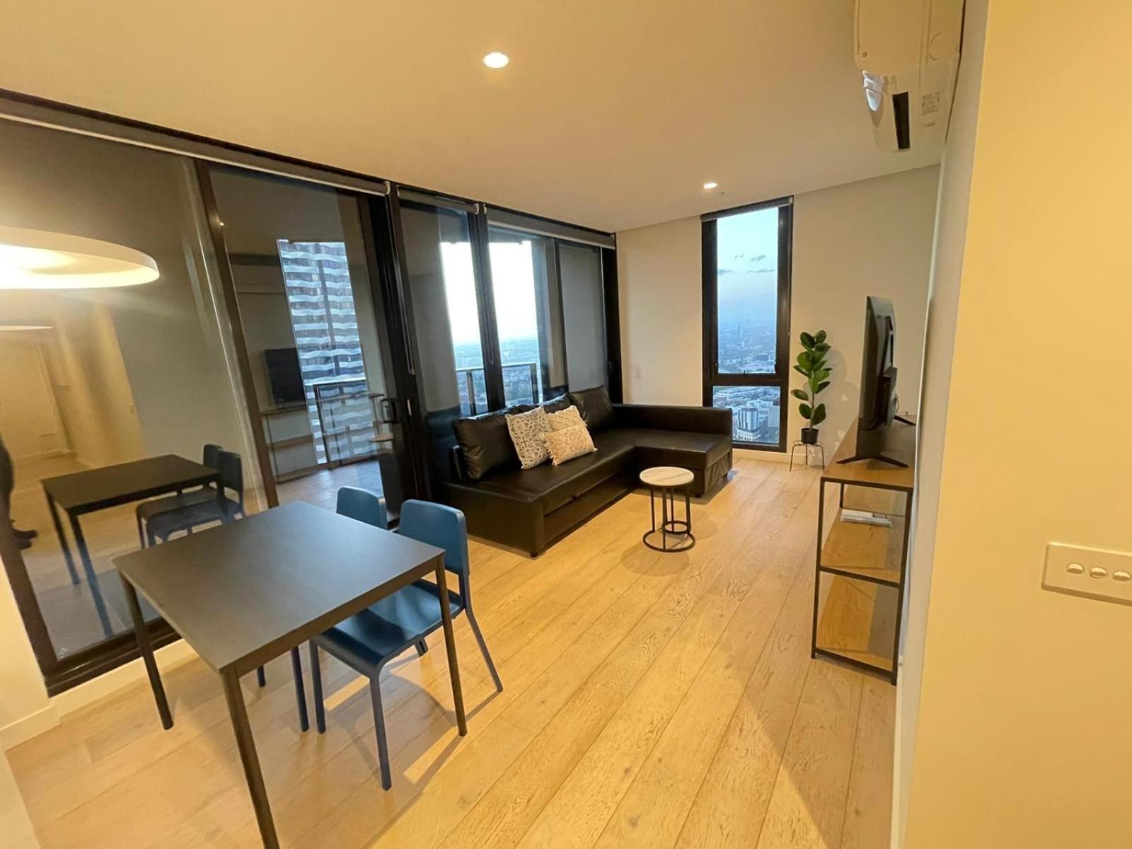 Nest Apartments Meet Empire Melbourne Exterior photo